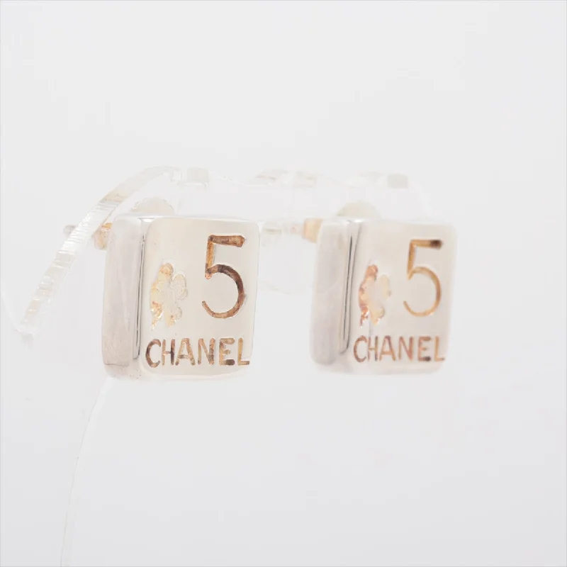 Stud Earrings with Chevron Designs -Chanel .5 Stud Earrings (for both ears) 925 8.6g Silver Clover