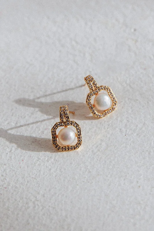 Stud Earrings with Keyhole Designs -Control Pearl Zirconia Square Drop Stud Earrings Gold